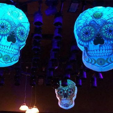 Day Of The Dead, dAY OF THE DEAD HIRE, Día de Muertos Theme, Halloween Events, Day of the dead party, halloween theme, giant inflatable skulls