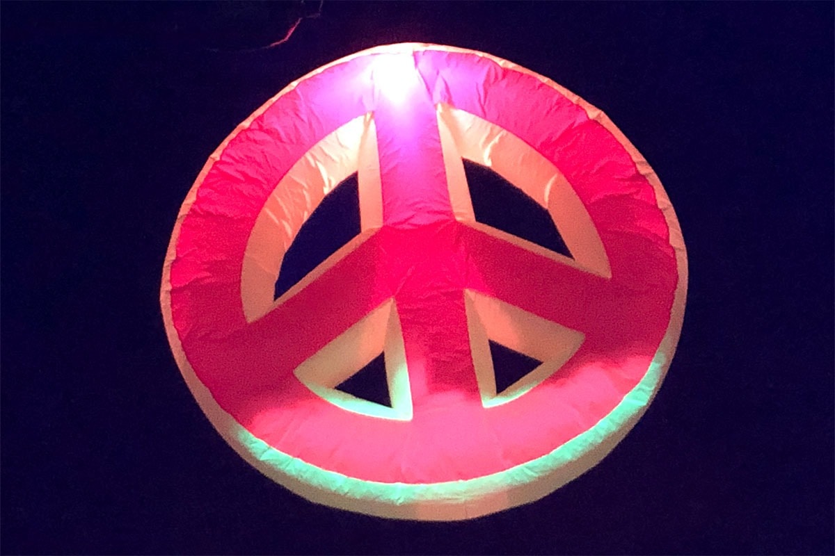 giant inflatable hire, inflatable peace sign, large inflatable peace, inflatable hire, giant inflatable hire, 60's themed event, flower power party, hippy theme hire, flower party, large flower hire, giant peace sign hire gloucestershire, inflatable hire gloucestershire, giant inflatable hire cheltenham, inflatable hire cheltenham, large inflatable hire, giant peace signs..
